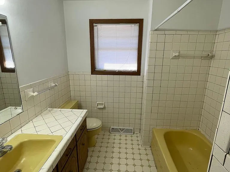 829 Glendale Rd — Photo 5