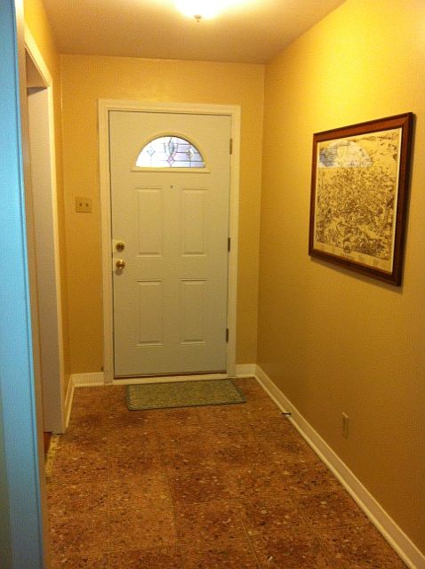 Front Entry-New paint/storm 