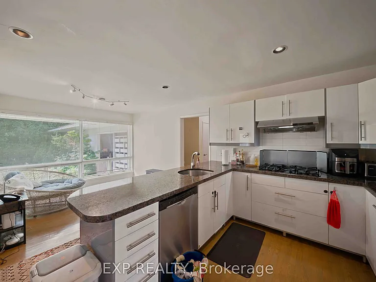 304 Roger Rd — Photo 12