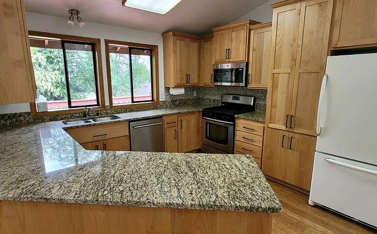 2285 W 29th Ave — Photo 21