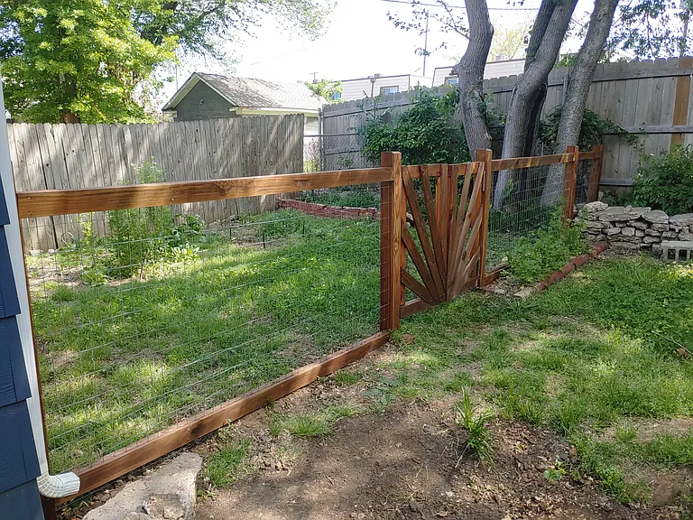 2221 E 12th Pl — Photo 26