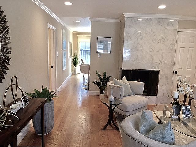 1st image of 190 Amherst Ave