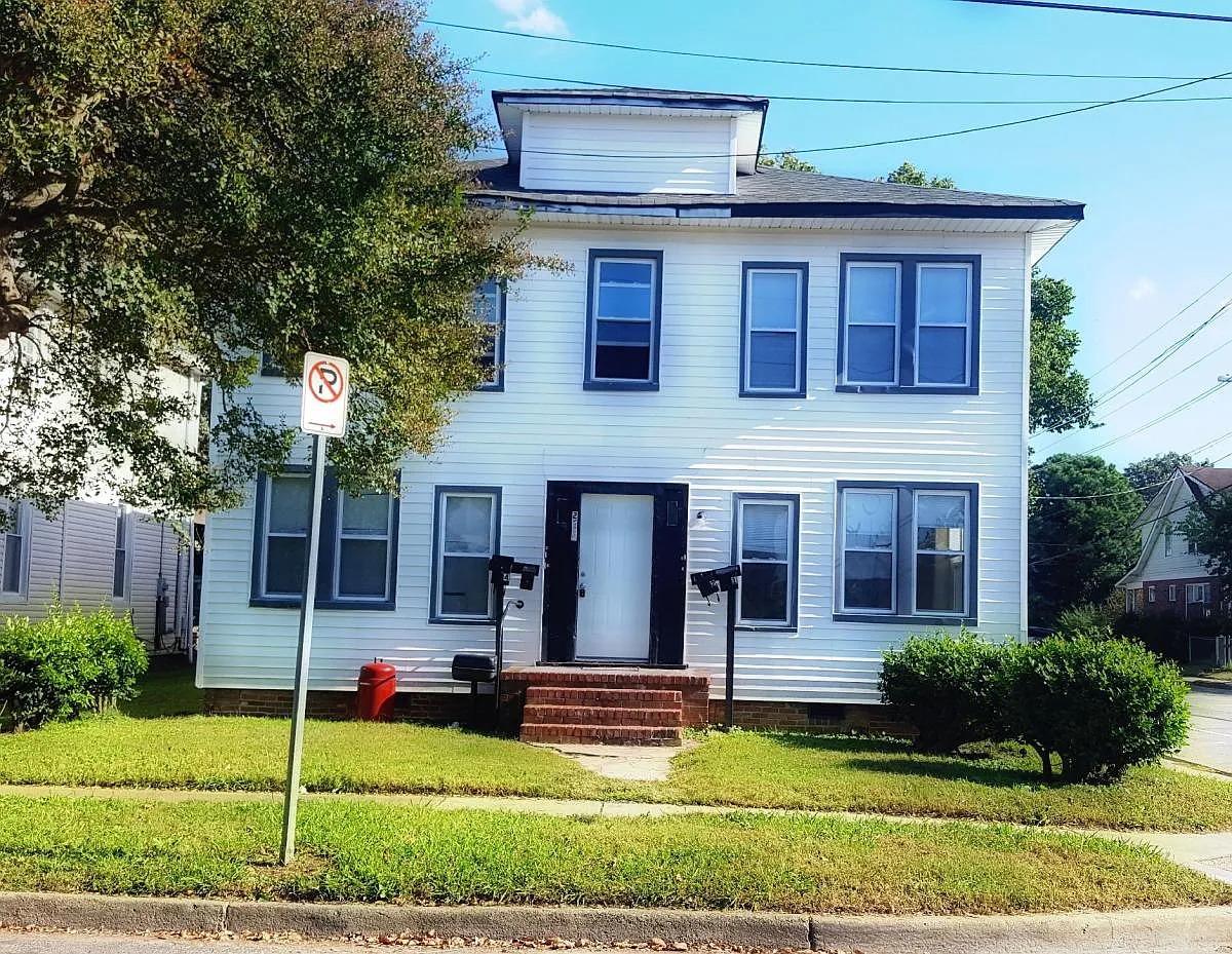 2 bed, 800 sqft, $975 — Photo 1