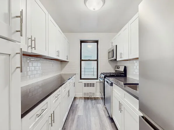 282 E 35th St APT 4W, Brooklyn, NY 11203