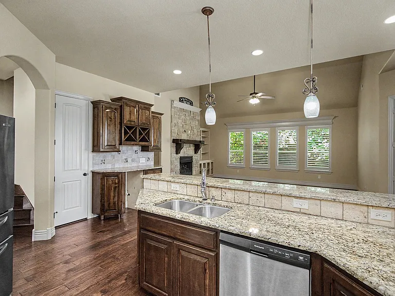 6600 Willowridge Ln — Photo 7