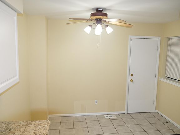 4th image of 225 Longwood Dr