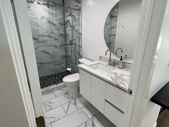 5th image of 613 N Bel Aire Dr