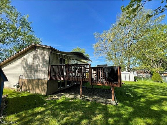 4th image of 1215 Woodhurst Dr