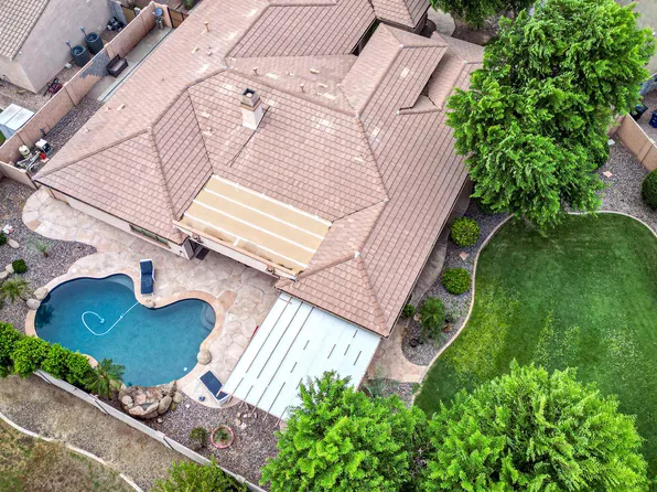 1351 E CANARY Drive, Gilbert, AZ 85297
