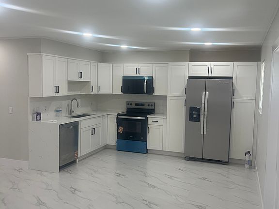 Brand New Kitchen with Dishwasher