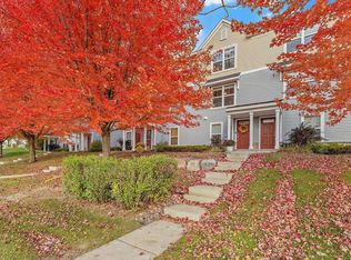 3115 Clover Ridge Dr, Chaska, MN 55318