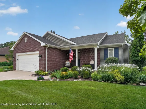 15254 Classic Dr, Bath, MI 48808