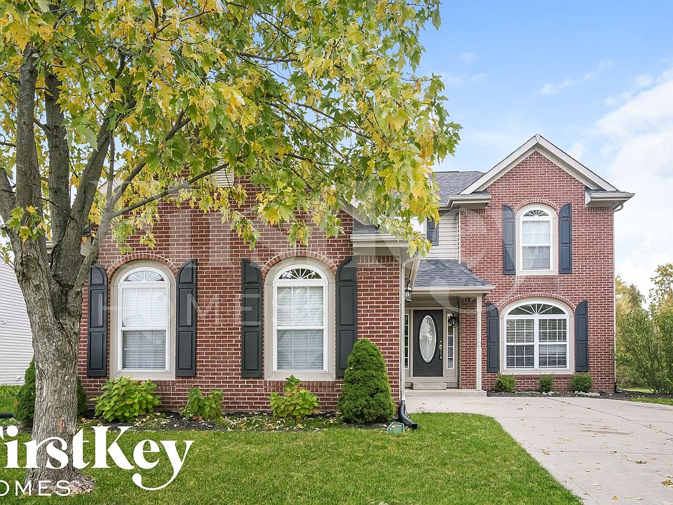 1st image of 275 Lazy Hollow Dr