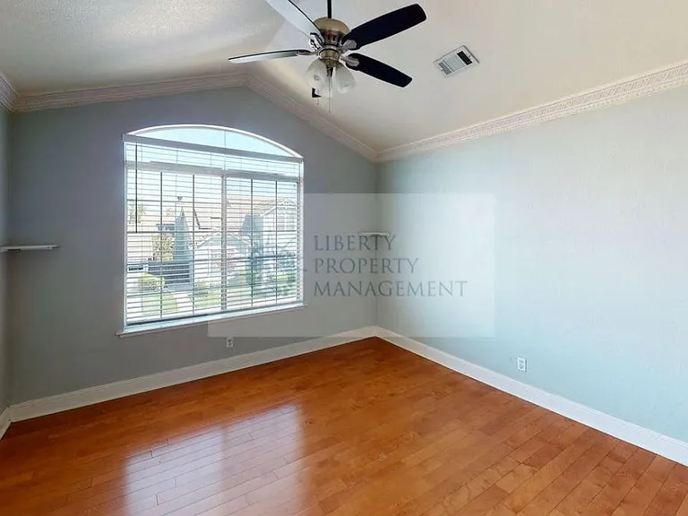 186 Ravenstone Way — Photo 13