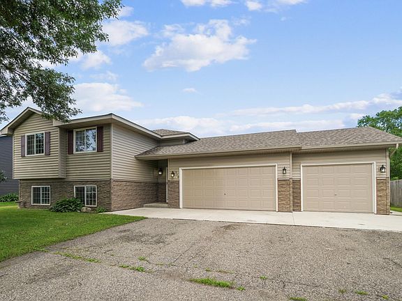 5th image of 200 Gloria Ave