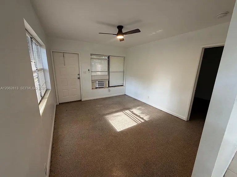 812 NW 4th Ave #2 — Photo 7