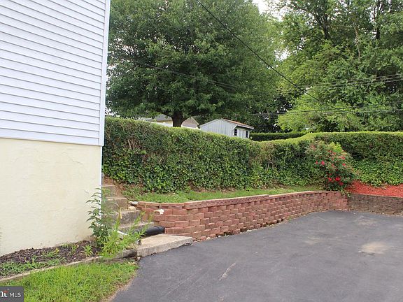 4th image of 520 Kenview Ave