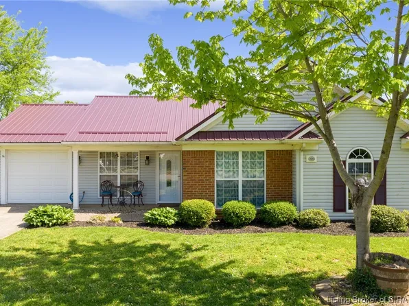 1105 High Meadow Road, Jeffersonville, IN 47130
