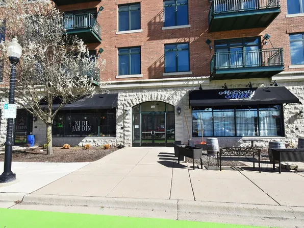 140 S River St Unit 302, Aurora, IL 60506