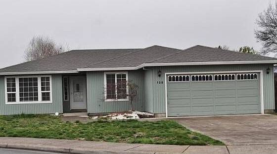 2nd image of 125 Castlewood Ct