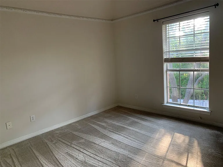 17906 Old Preston Ct — Photo 23