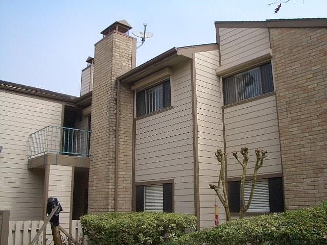 1st image of 7068 N Holiday Dr