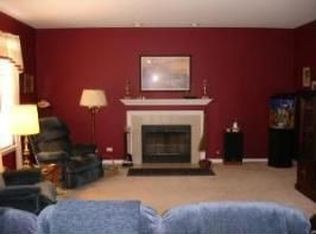 2629 Providence Ln, Lindenhurst, IL 60046