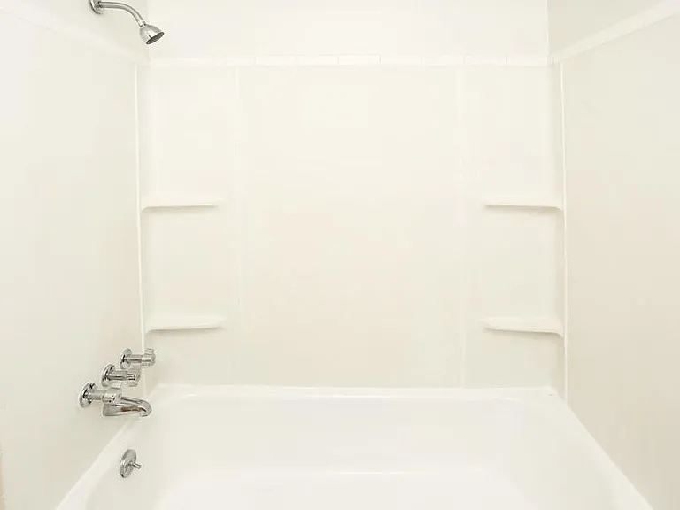 Brookside Gardens Apartments — Photo 14