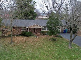 4634 Pinetree Ln, Bowling Green, KY 42101
