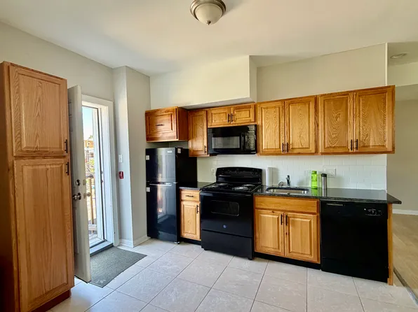1009 W Main St, Norristown, PA