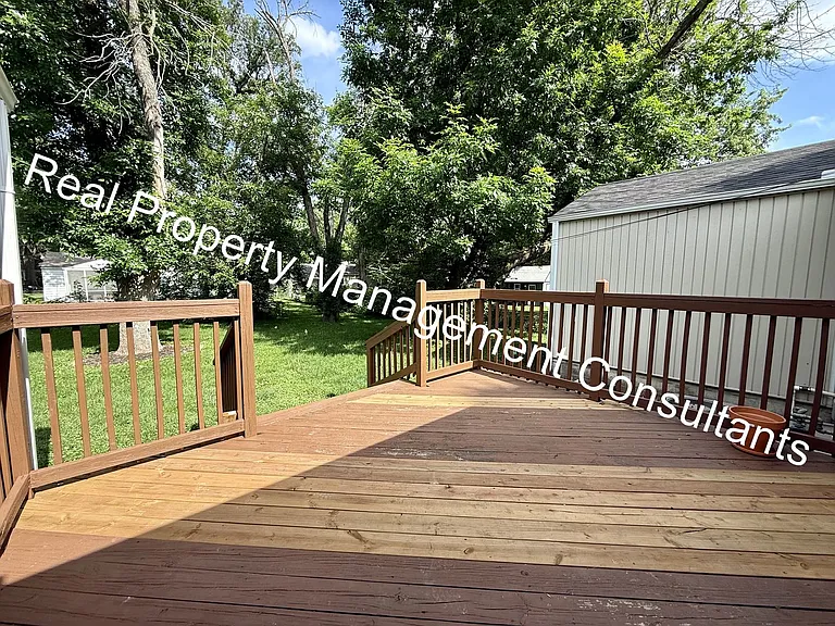 7335 Nall Ave — Photo 32