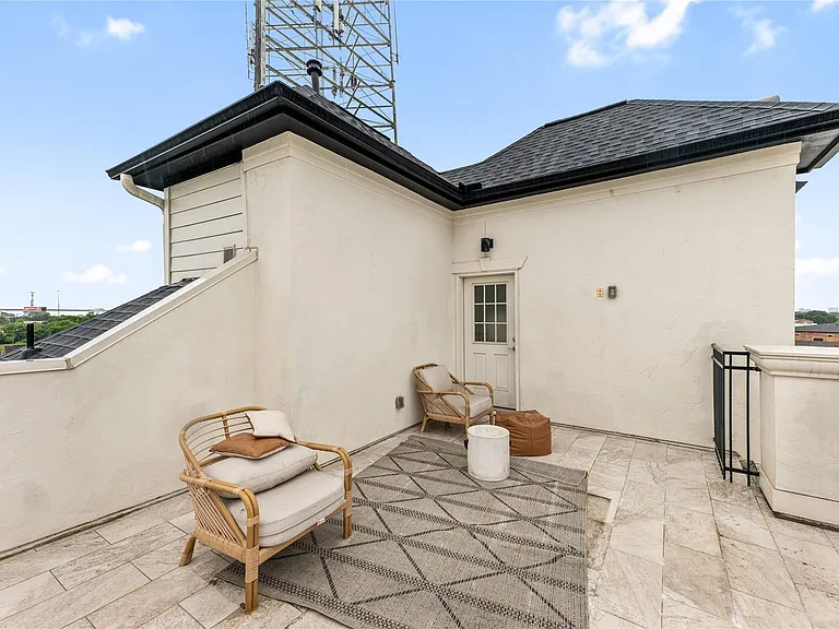 3334 Beverly Forest Dr — Photo 35