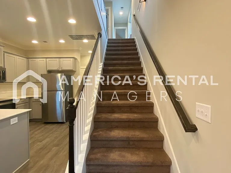 179 Creek Run Way — Photo 13