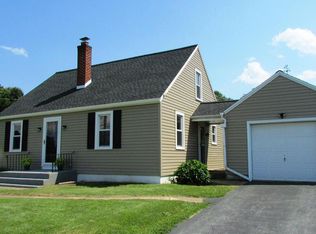 1477 Lutztown Rd, Boiling Springs, PA 17007