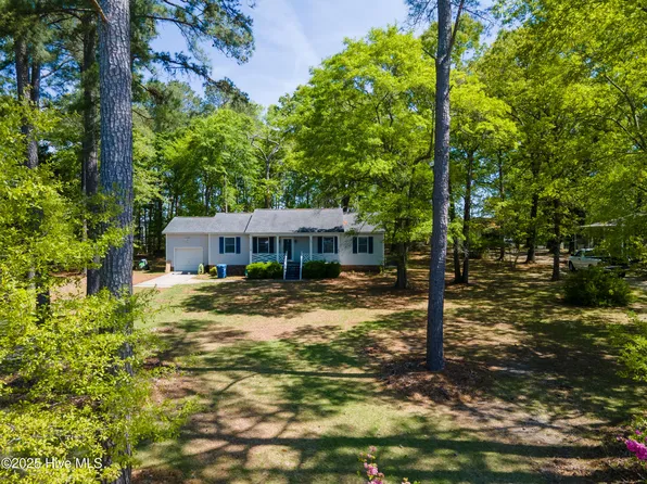 103 Arbor Drive, Washington, NC 27889