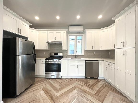 2nd image of 8701 Bay 16th St #2