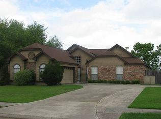 10 Colony Sq, Angleton, TX 77515