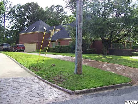 2nd image of 3059 Yorktown Dr