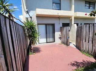 2400 NW 52nd Ave #2400, Fort Lauderdale, FL 33313