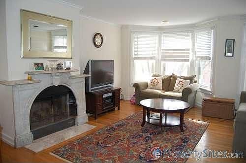 2nd image of 60 O St