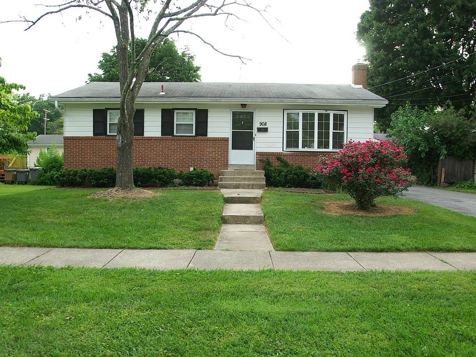 1st image of 908 Neal Dr