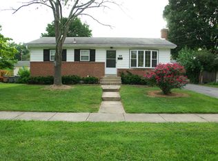 908 Neal Dr, Rockville, MD 20850