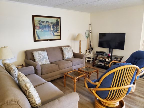 4th image of 7 87th St #201