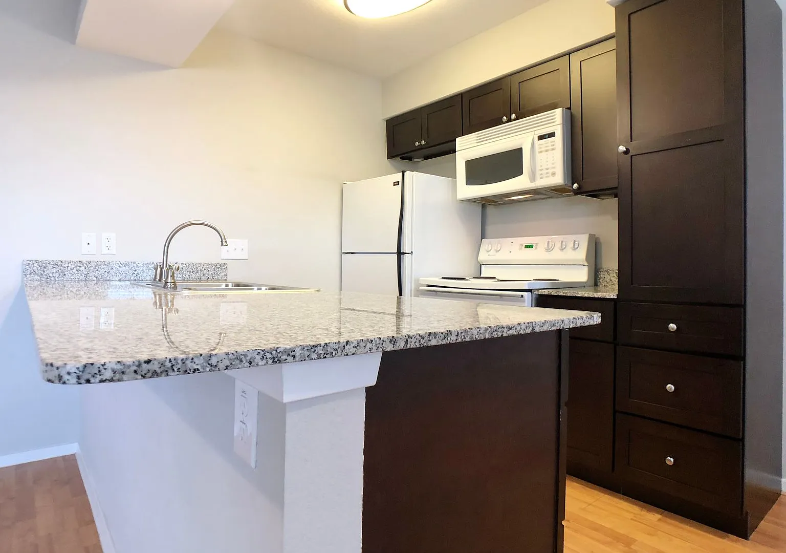 Sublease Available 9/7/2026- 8/1/2027 — Photo 2
