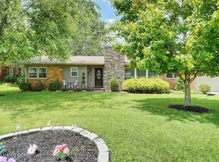 120 McMakin Mnr, La Grange, KY 40031