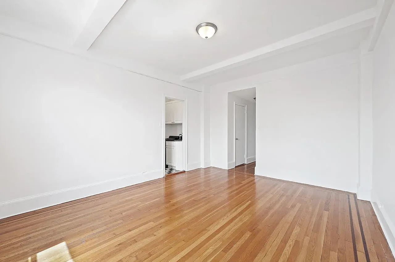 208 West 23rd Street — Photo 1