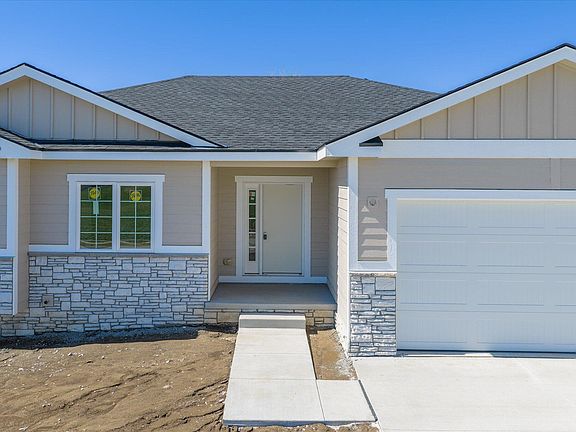 2nd image of 606 Harvest Hills Dr