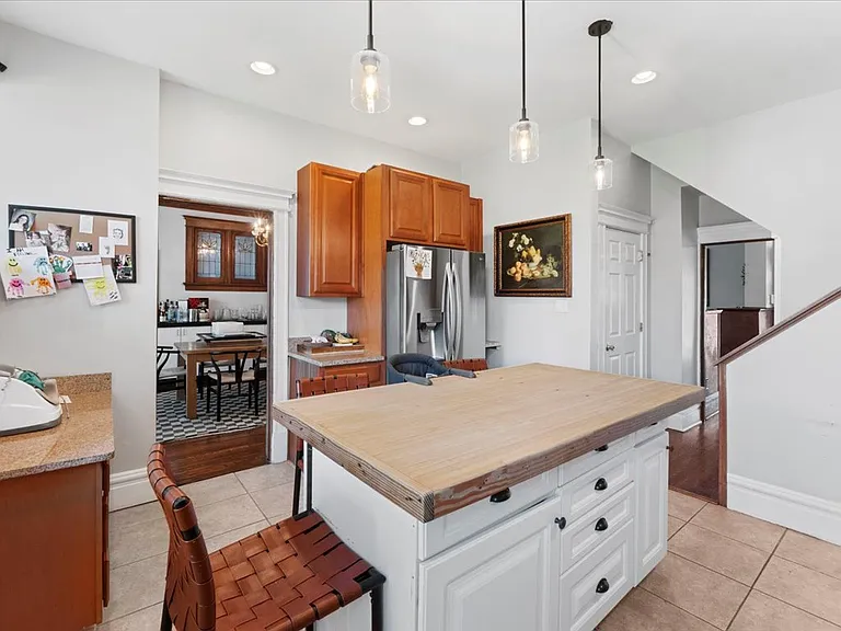 5783 Waterman Blvd — Photo 6