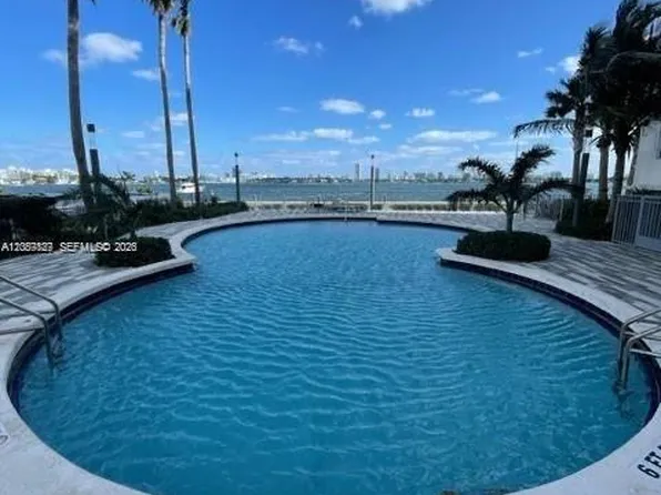 7501 E Treasure Dr, North Bay Village, FL