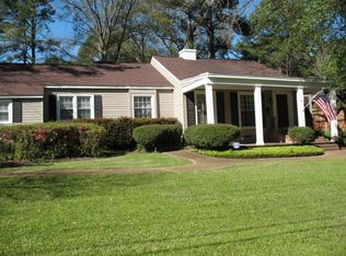 1006 Meadowbrook Rd, Jackson, MS 39206